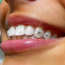 Load image into Gallery viewer, Swarovski Flatback Rhinestones (Tooth Gems)
